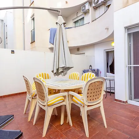 2 Bedroom Lovely In *